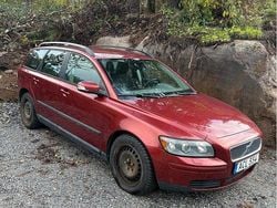 Röd Begagnad 2007 Volvo V50 Kinetic Kombi | 5 000 kr (Superpris)