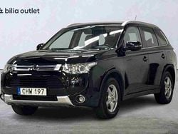 Svart Begagnad 2014 Mitsubishi Outlander SUV | 139 900 kr (Marknadspris)