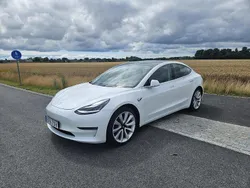 Vit Begagnad 2020 Tesla Model 3 Sedan | 259 000 kr (Marknadspris)