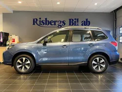 Blå Begagnad 2018 Subaru Forester SUV | 214 900 kr (Marknadspris)