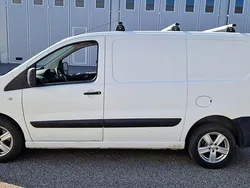 Vit Begagnad 2013 Citroën Jumpy Minibuss | 45 000 kr (Marknadspris)