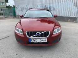 Röd Begagnad 2011 Volvo V70 Momentum Kombi | 59 000 kr (Bra pris)