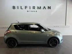 Grön Begagnad 2011 Suzuki Swift Halvkombi | 59 900 kr (Marknadspris)