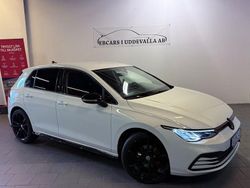 Vit Begagnad 2021 VW Golf VIII Halvkombi | 269 900 kr (Marknadspris)