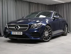 Mörkblå (blå) Begagnad 2017 Mercedes E200 AMG Sportkupé | 349 000 kr (Marknadspris)