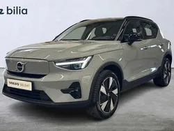 Grå Begagnad 2023 Volvo XC40 Plus SUV | 449 900 kr