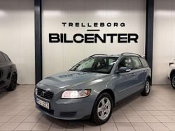Ljusblå Begagnad 2008 Volvo V50 Kinetic Kombi | 39 900 kr (Marknadspris)