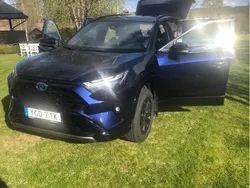 Blå Begagnad 2022 Toyota RAV4 Hybrid Style SUV | 360 000 kr (Bra pris)