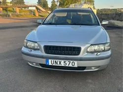 Grå Begagnad 2004 Volvo V70 Business Edition Kombi | 20 000 kr (Bra pris)
