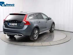 Volvo V60 CC