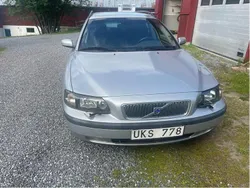 Grå Begagnad 2004 Volvo V70 Business Edition Kombi | 22 500 kr (Marknadspris)