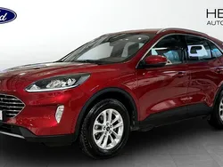 Röd (red) Begagnad 2021 Ford Kuga Titanium SUV | 269 900 kr (Marknadspris)