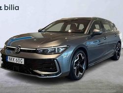 Grå Begagnad 2025 VW Passat Kombi | 454 900 kr