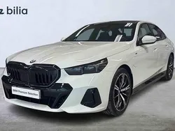 Vit Begagnad 2025 BMW 530e M Sport Sedan | 699 900 kr (Bra pris)