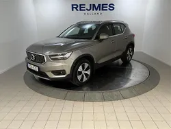 Grå Begagnad 2020 Volvo XC40 Inscription SUV | 310 000 kr (Marknadspris)