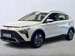 Vit Begagnad 2023 Hyundai Bayon SUV | 219 900 kr (Marknadspris)