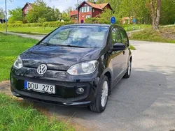 Svart Begagnad 2014 VW up! Halvkombi | 59 000 kr (Marknadspris)