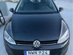 Svart Begagnad 2014 VW Golf VII Halvkombi | 90 000 kr (Lite dyr)