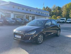Svart Begagnad 2017 Hyundai i30 Comfort Halvkombi | 94 900 kr (Marknadspris)