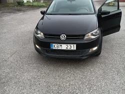 Svart Begagnad 2010 VW Polo Halvkombi | 35 000 kr (Marknadspris)