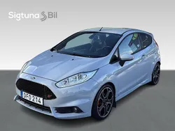 Grå Begagnad 2016 Ford Fiesta ST200 Halvkombi | 149 900 kr