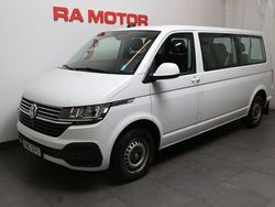 Vit Begagnad 2022 VW Caravelle Comfortline Minibuss | 449 900 kr (Marknadspris)