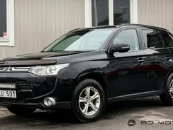 Svart Begagnad 2013 Mitsubishi Outlander SUV | 94 900 kr (Marknadspris)