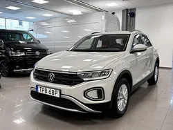 Grå Begagnad 2022 VW T-Roc Life SUV | 219 900 kr (Marknadspris)