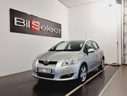 Silver Begagnad 2008 Toyota Auris Halvkombi | 39 900 kr (Marknadspris)