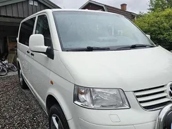 Vit Begagnad 2007 VW Shuttle Minibuss | 120 000 kr