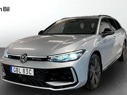 Silver Ny 2024 VW Passat R-line Kombi | 509 900 kr (Marknadspris)