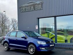 Blå Begagnad 2010 VW Polo Halvkombi | 79 900 kr (Marknadspris)