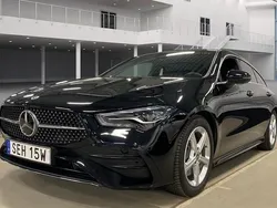 Svart Begagnad 2025 Mercedes CLA200 Shooting Brake AMG Kombi | 395 000 kr (Superpris)