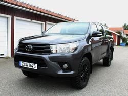 Grå Begagnad 2018 Toyota HiLux Pickup | 399 000 kr (Superpris)