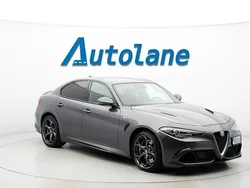 Grå Begagnad 2018 Alfa Romeo Giulia Quadrifoglio Sedan | 599 900 kr (Marknadspris)