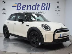 White silver met Begagnad 2021 Mini Cooper Halvkombi | 254 500 kr (Lite dyr)