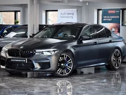 Grå (satinsvart) Begagnad 2018 BMW M5 Sedan | 669 900 kr (Bra pris)