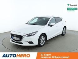 Vit Begagnad 2016 Mazda 3 Inclusive Halvkombi | 124 000 kr (Marknadspris)