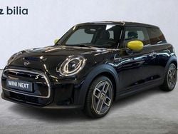Svart Begagnad 2022 Mini Cooper SE Premium Halvkombi | 204 800 kr (Bra pris)