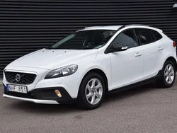 Vit Begagnad 2013 Volvo V40 CC Kinetic Kombi | 109 900 kr (Marknadspris)
