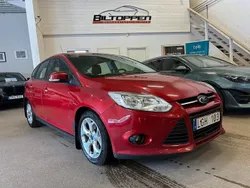Röd Begagnad 2011 Ford Focus Trend Halvkombi | 59 000 kr (Lite dyr)