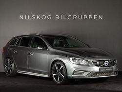 Grå (grå metallic) Begagnad 2015 Volvo V60 R-Design Kombi | 159 900 kr (Dyr)