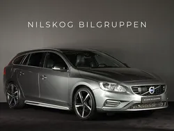 Grå (grå metallic) Begagnad 2015 Volvo V60 R-Design Kombi | 164 900 kr (Dyr)