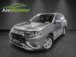 Grå Begagnad 2018 Mitsubishi Outlander P-HEV Edition SUV | 184 900 kr (Bra pris)