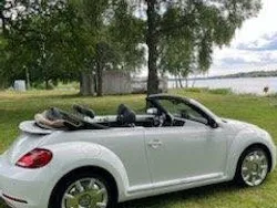 Vit Begagnad 2017 VW Beetle Cab | 199 000 kr (Marknadspris)