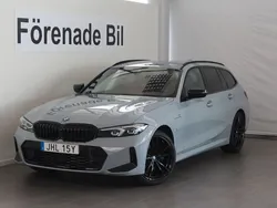Grå Begagnad 2023 BMW 330e M Sport Kombi | 509 000 kr (Dyr)