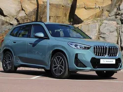 Grön Ny 2025 BMW X1 Shadowline SUV | 457 500 kr (Superpris)