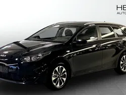 Svart (black) Ny 2025 Kia Ceed Sportswagon Kombi | 254 500 kr (Bra pris)
