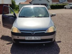 Grå Begagnad 2003 Opel Corsa Halvkombi | 15 499 kr (Marknadspris)
