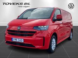 Röd (intensive red) Ny 2025 VW T6.1 Van | 518 625 kr (Superpris)